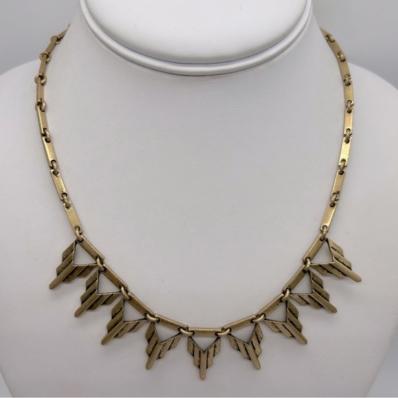 J. Crew Gold Linked Arrow Necklace - Picture 1 of 3